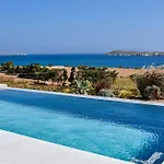 Holiday home Hillhouse