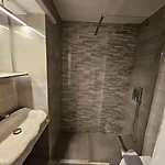 Hillhouse * 德里奥斯